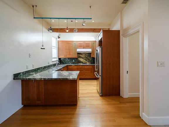 3rd image of 323 San Jose Ave