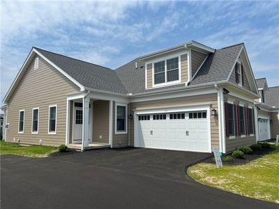 251 Bretlyn Cir, Rochester, NY, 14618
