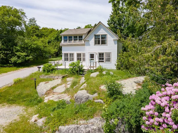 3 Old Quarry Road, Stonington, ME 04681