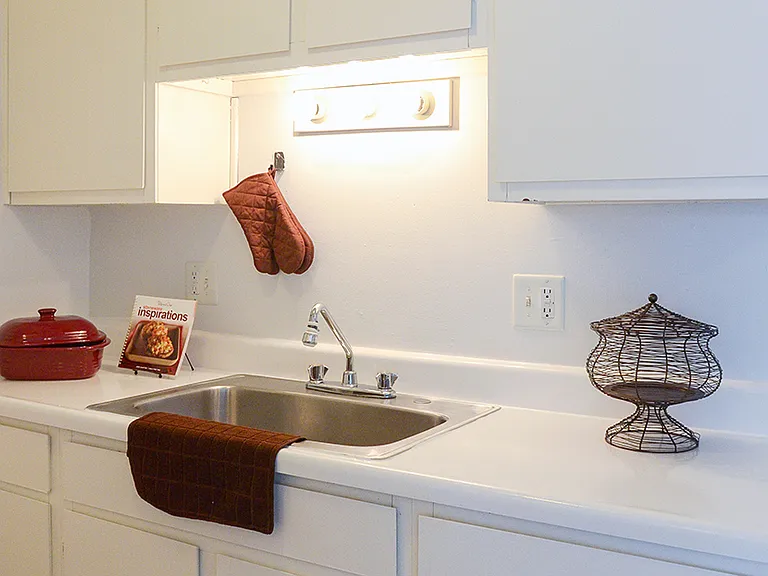 Park Place Apartments — Photo 17
