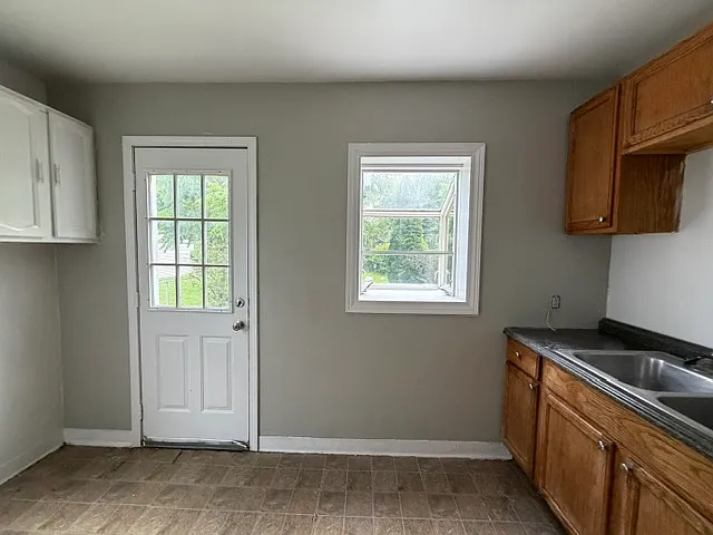 1306 N. Kaley St - 1 — Photo 3