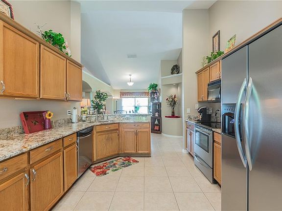 4th image of 10220 Merrimac Manor Dr