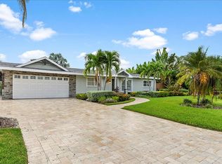 3934 Fontainebleau Dr, Rocky Point, FL 33634