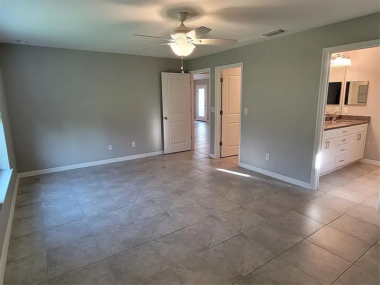 13481 Drysdale Ave — Photo 9