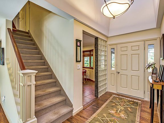 5th image of 6 Cordwainer Ln