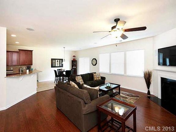 2nd image of 6015 Kelyn Hills Dr