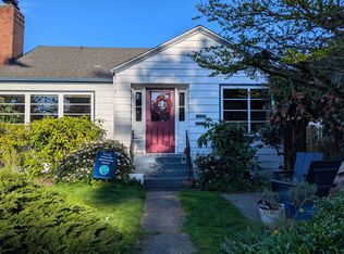 3240 29th Ave W, Seattle, WA 98199