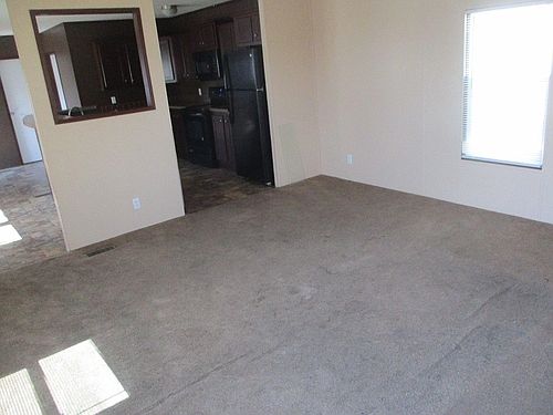 3rd image of 181 Bridlewood Dr