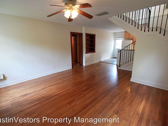 3rd image of 937 E 52nd St #B