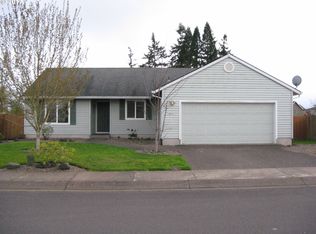 912 Black Walnut St, Gervais, OR 97026