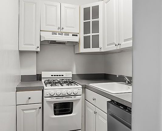 4th image of 408 W 57th St APT 6G
