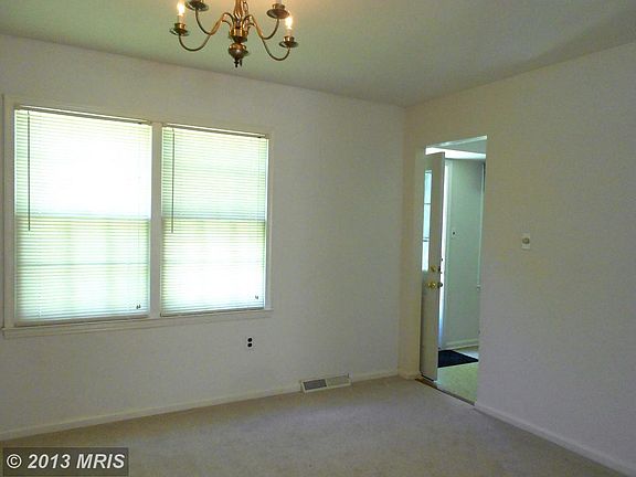 4th image of 5510 Shooters Hill Ln