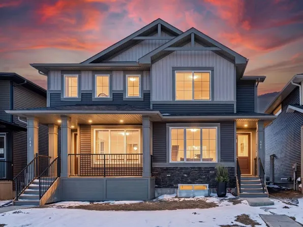 648 N Sora Blvd SE, Calgary, AB T3S 0L7