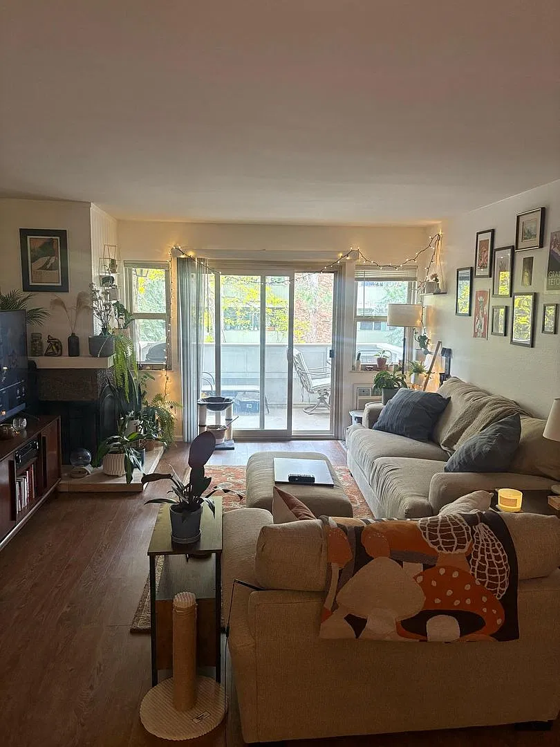 2 Bedroom Condo for Rent at Remington Post — Photo 2