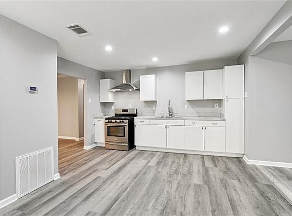 5th image of 85 Elaine Dr