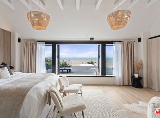 653 Palisades Beach Rd, Santa Monica, CA 90402