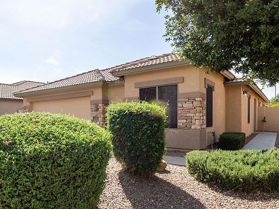 2nd image of 4220 E Seasons Cir S