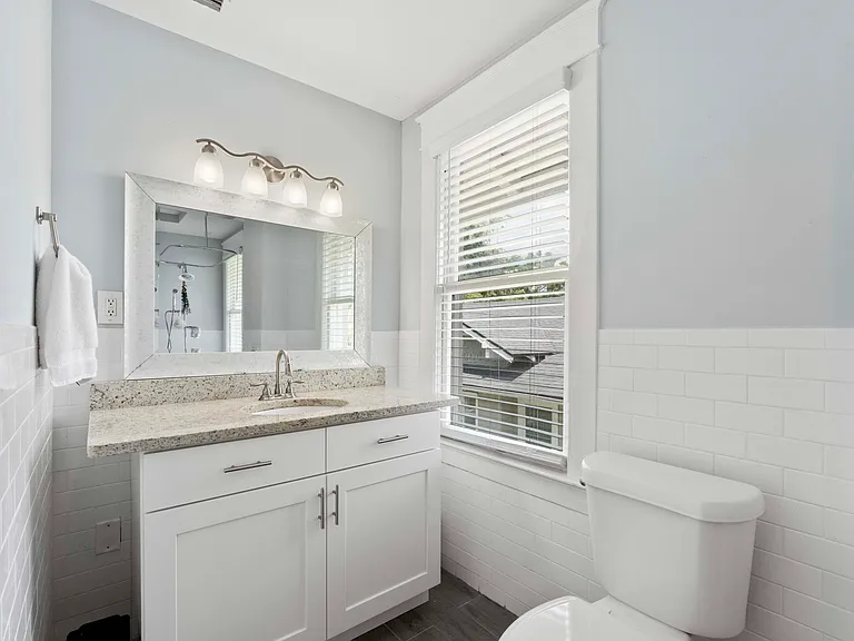 2647 Forbes St — Photo 27