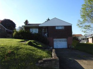 805 Gladden Rd, Canonsburg, PA 15317