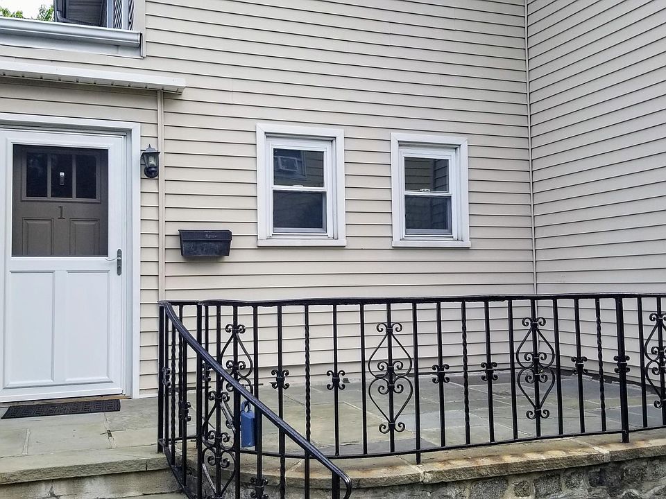 1st image of 250 King St