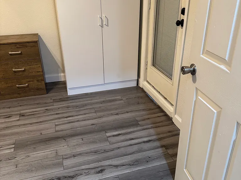 513 Justin St #A — Photo 9