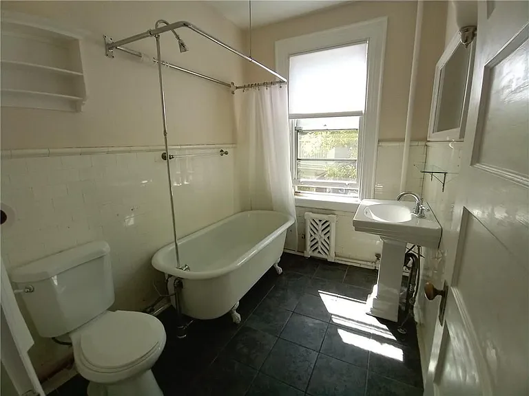 362 Lloyd Ave #2 — Photo 15