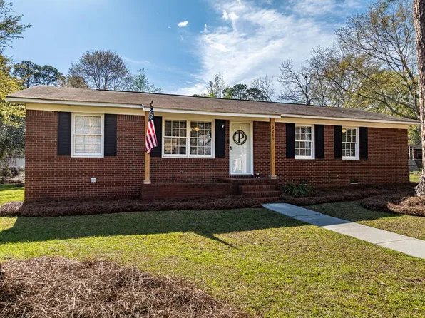 2212 Davis Ave, Tifton, GA 31794