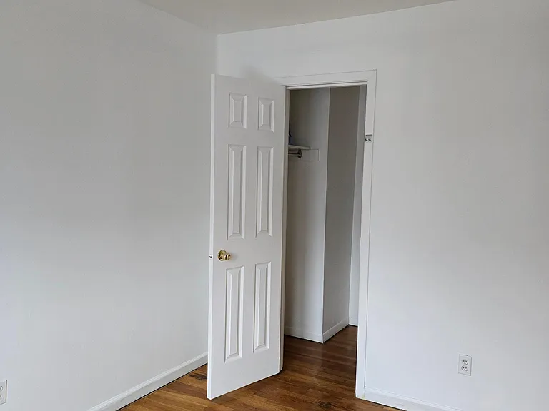 202 Sussex St #2 — Photo 9