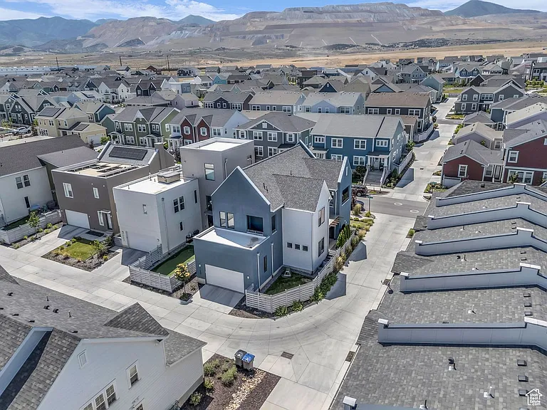 11609 S Dorian Dr — Photo 46