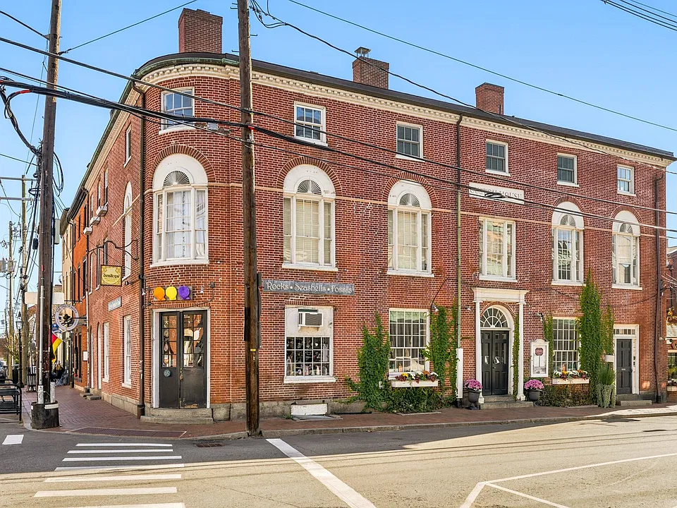 73 Daniel St #6