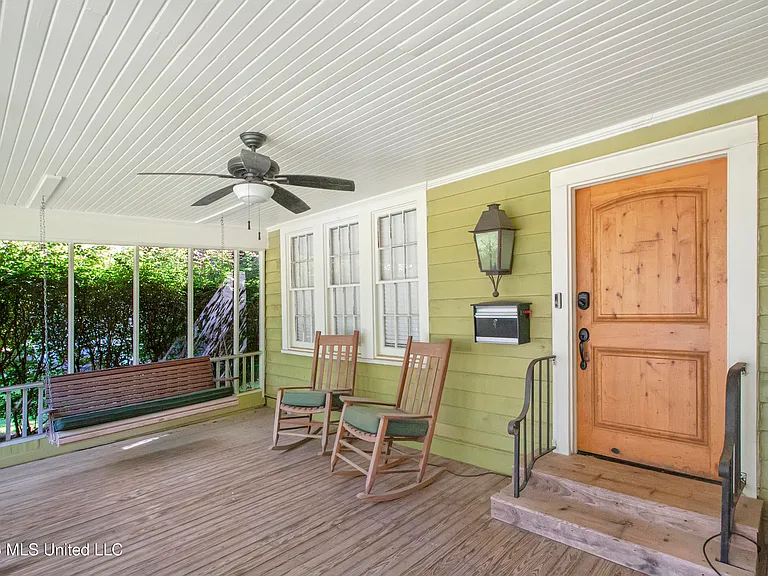 4097 Redwing Ave — Photo 4