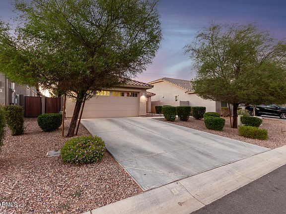 4th image of 880 W HOT SPRINGS Trail