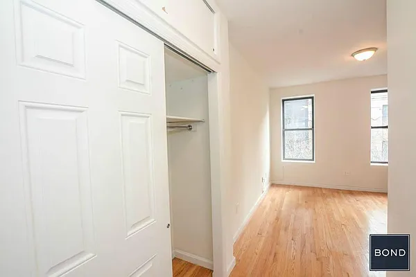 Rented by Bond New York | media 16