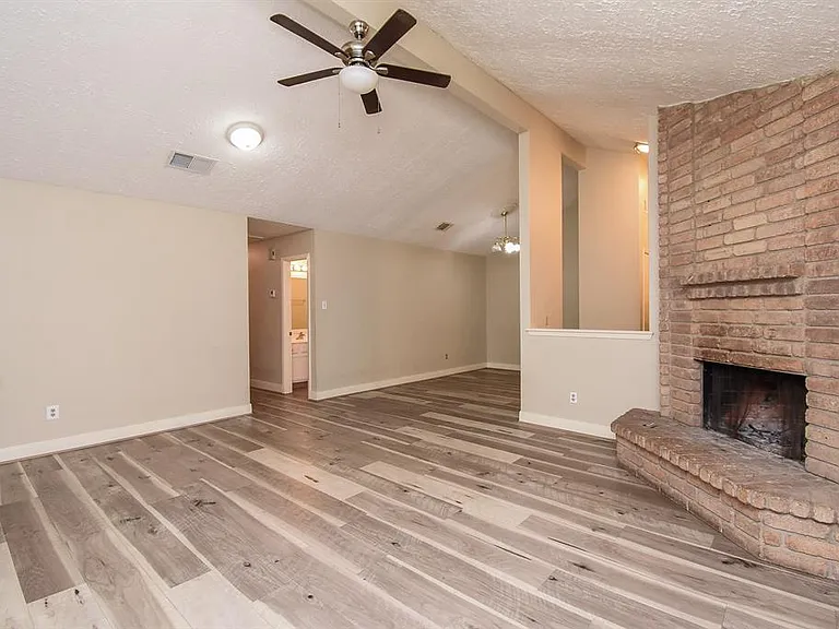 7117 Haven Creek Dr — Photo 23