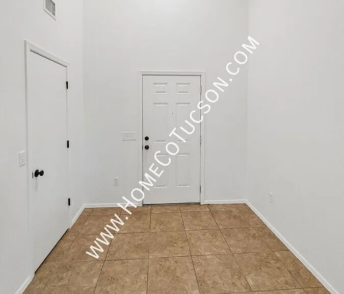 14360 N Fragile Clay Ave — Photo 4