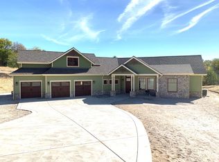 2190 Country View Ln, Paso Robles, CA 93446