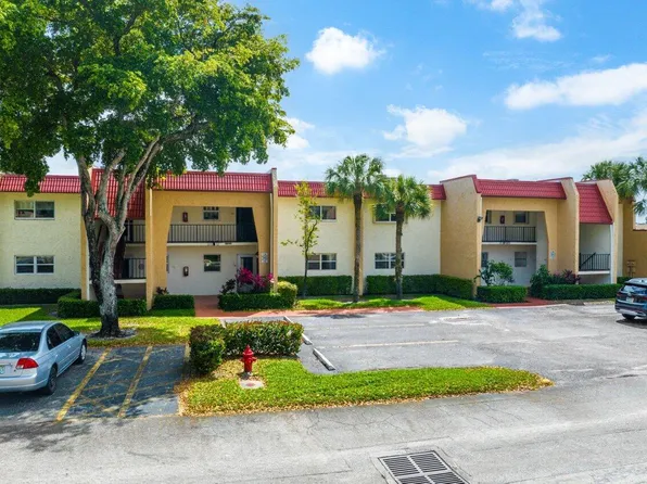 146 Lake Carol Drive, West Palm Beach, FL 33411