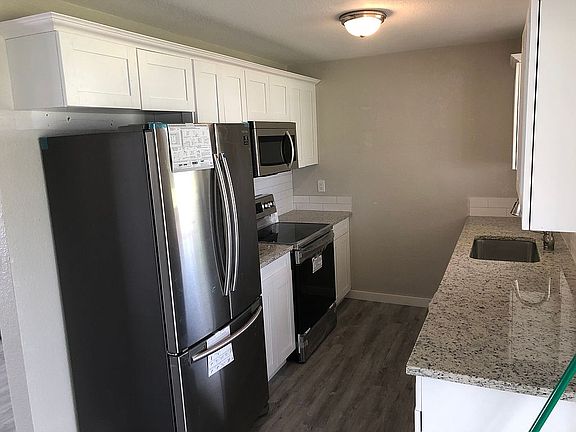 2nd image of 1021 NE Pine Island Ln