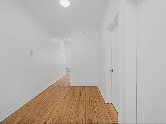 Rented by Re/Max In The City | media 34