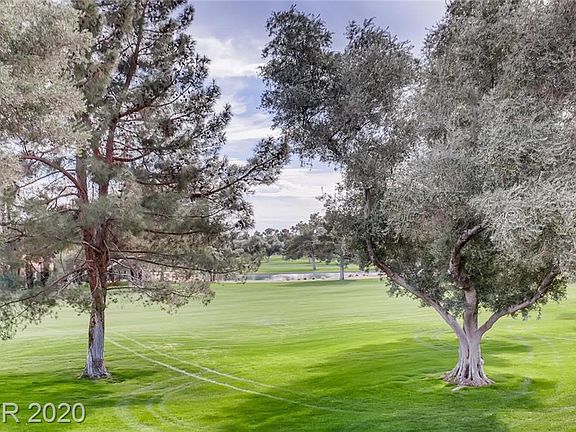 3rd image of 2838 Loveland Dr Unit 1612