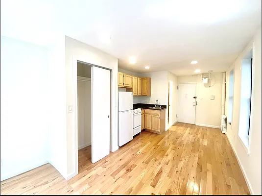 Rented by Best Apartments North Inc | media 15