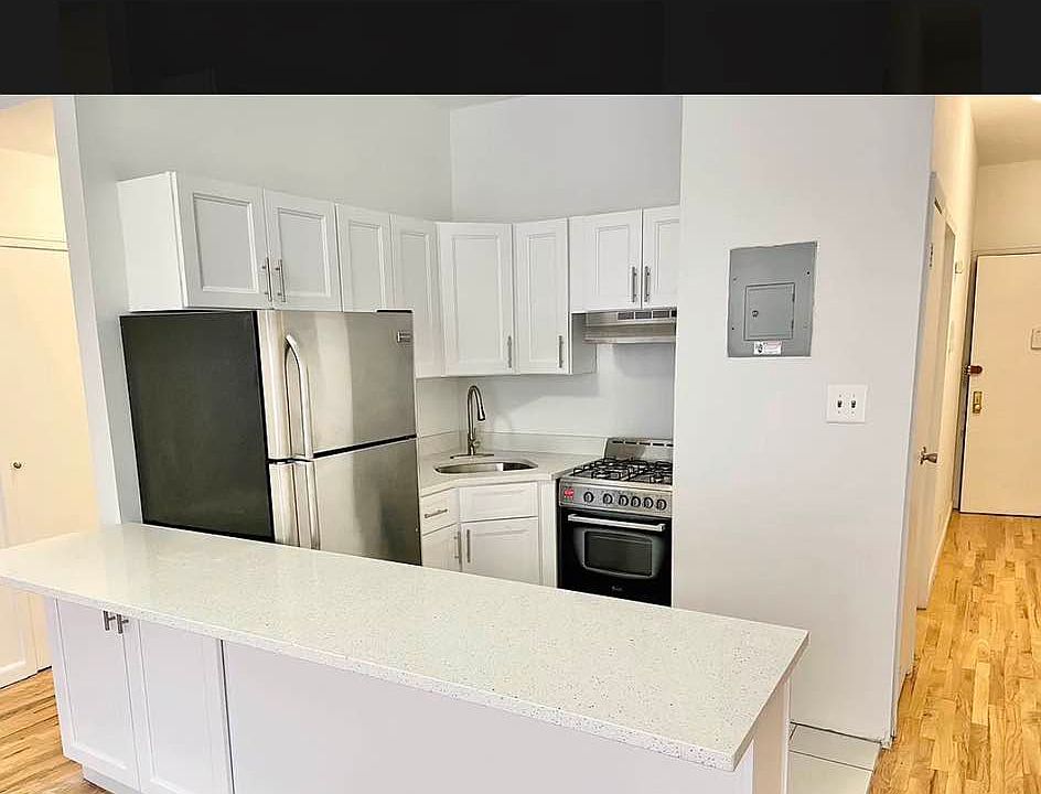 1st image of 1683 Lexington Ave APT 3