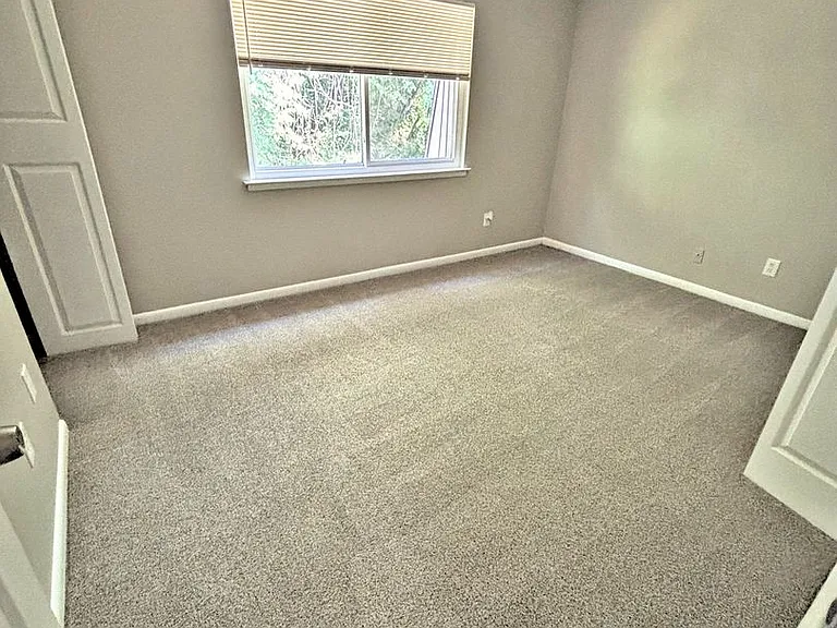 Avalon Cove Townhomes — Photo 29