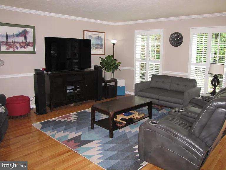9031 Blarney Stone Dr — Photo 6