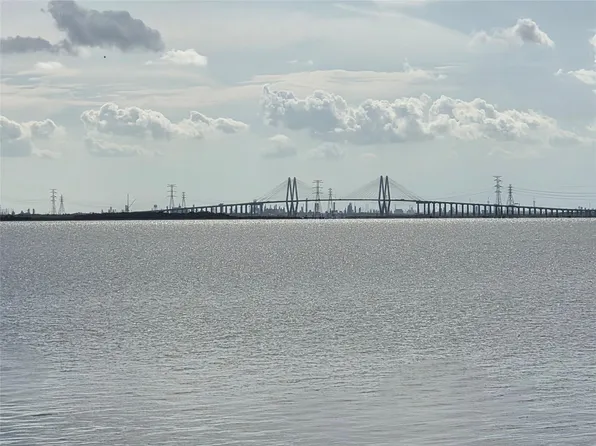 0 Bay Oaks Harbor Dr, Baytown, TX 77523