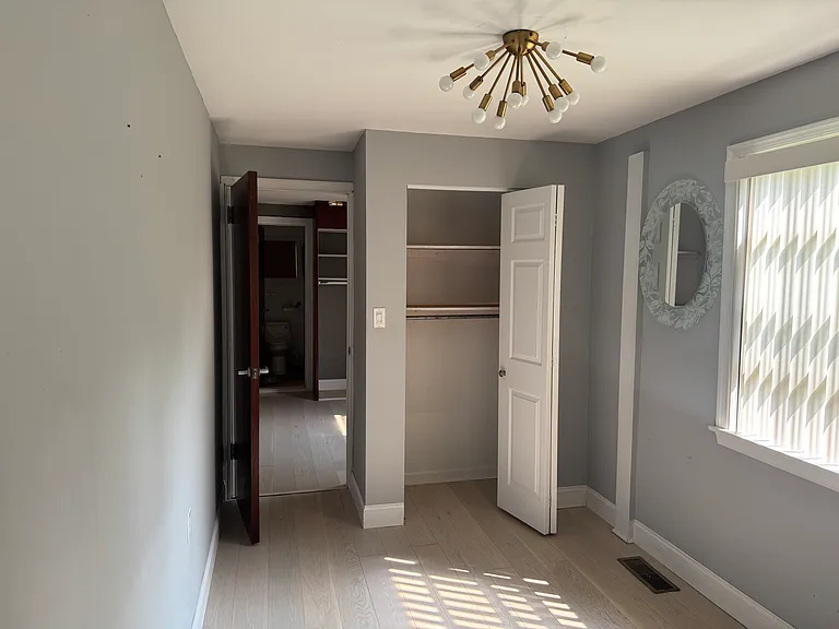 Walnut Ln — Photo 16