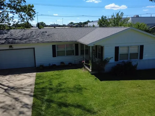 2802 Townway Rd, Danville, IL 61832