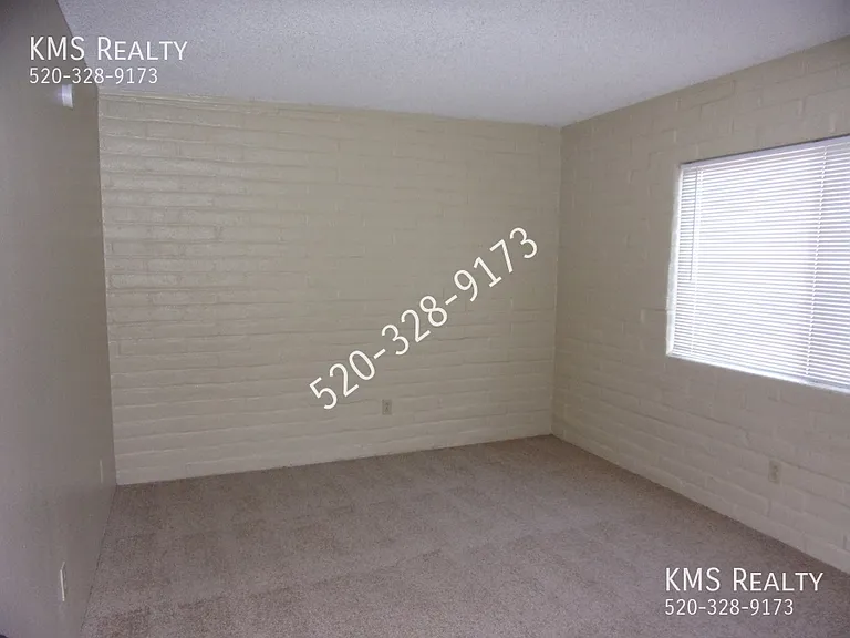 6609 E Calle Alegria #C — Photo 15