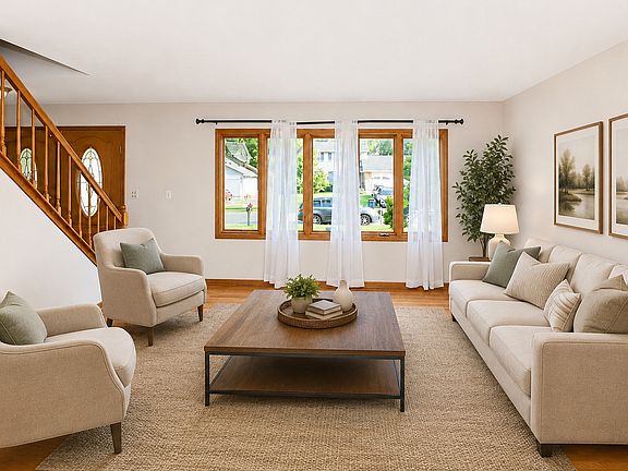 2nd image of 706 N Point Dr