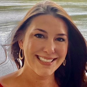 Amanda Searcy
